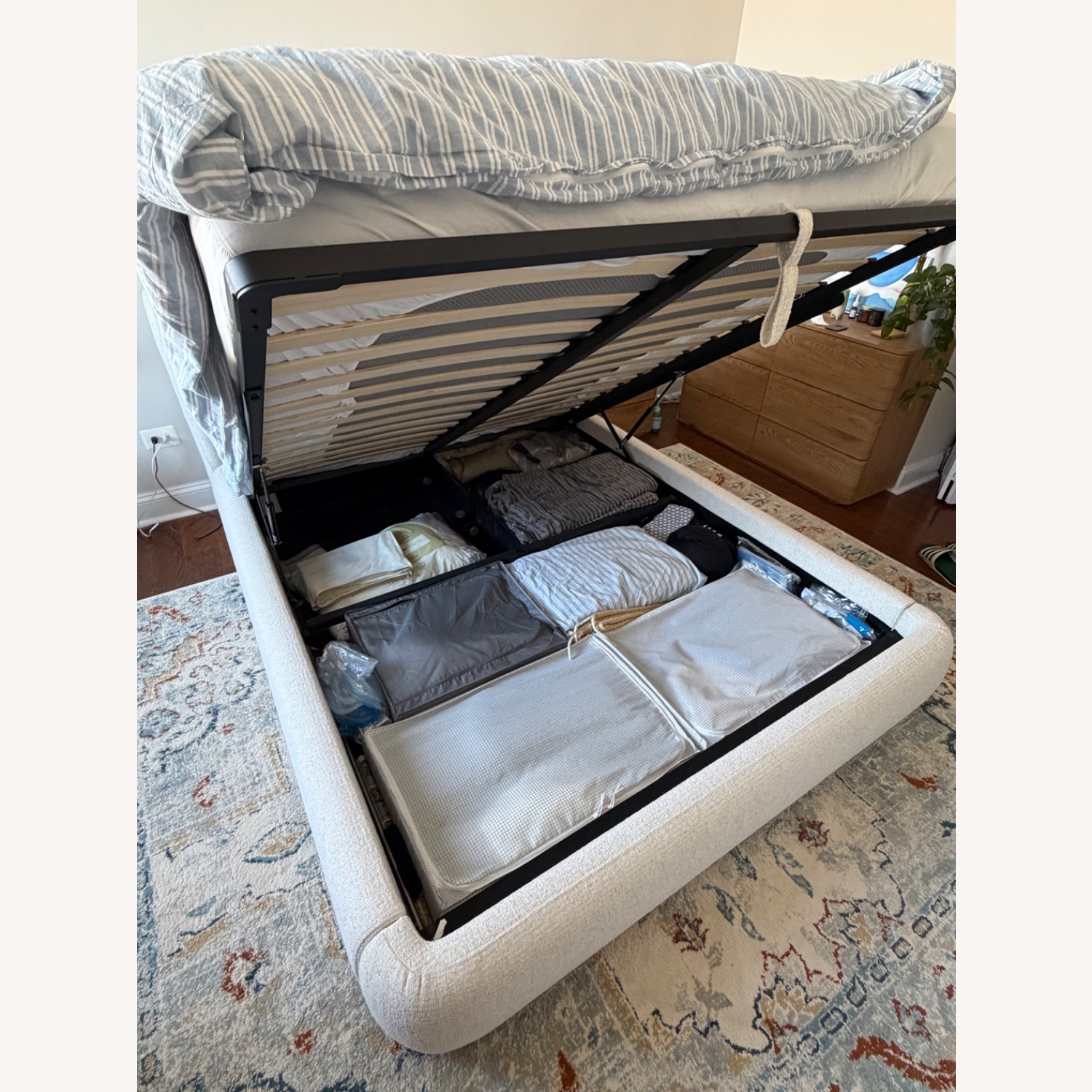 Create Comfort Queen Lula Storage Bed - image-4