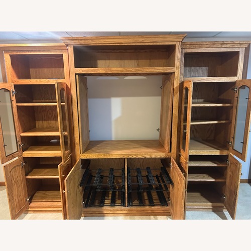 Used Wall Unit for sale on AptDeco