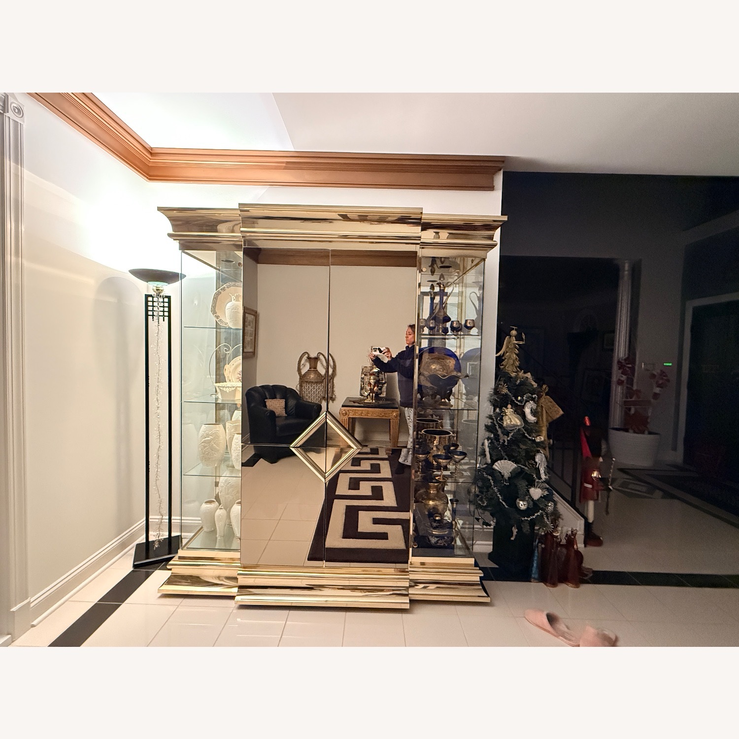 Elllo Wall Bar Unit - image-4