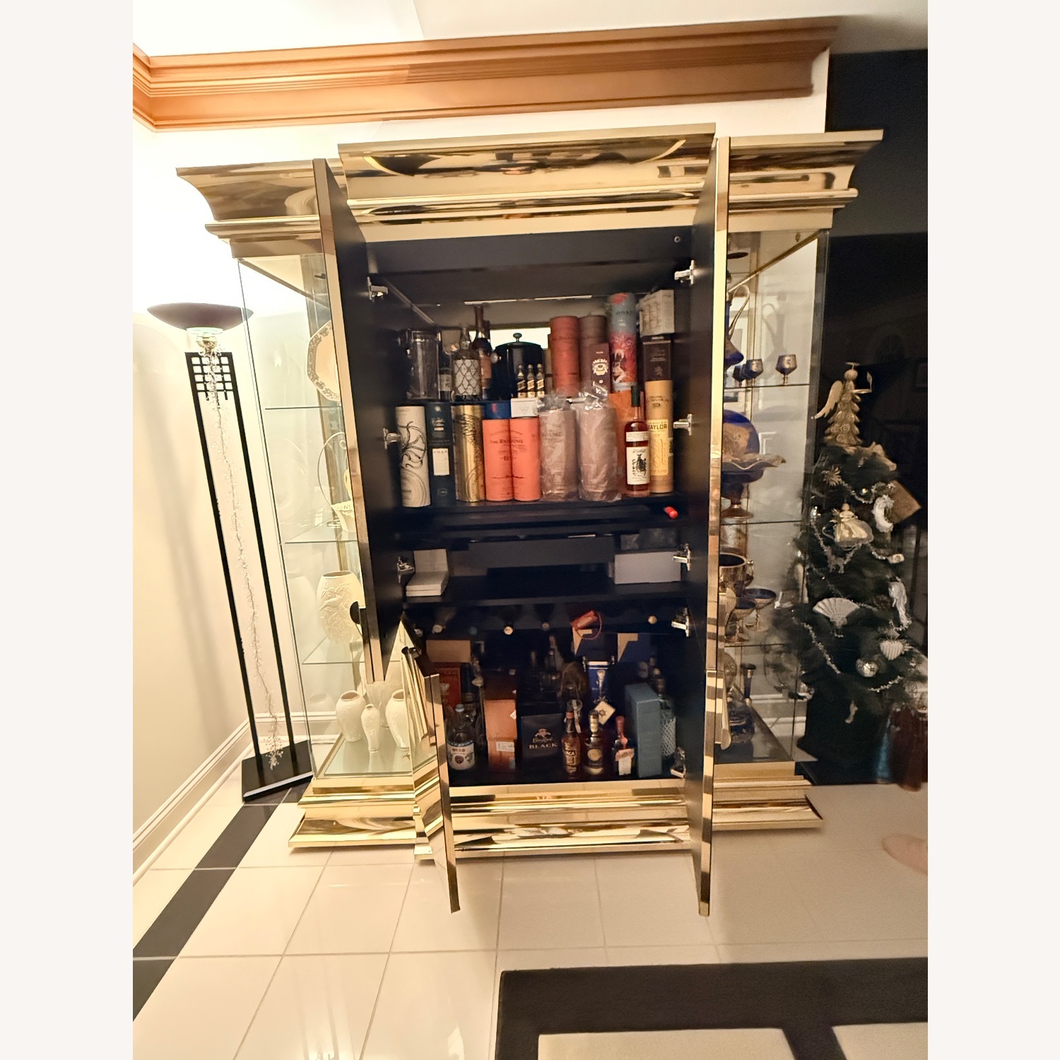 Elllo Wall Bar Unit - image-3