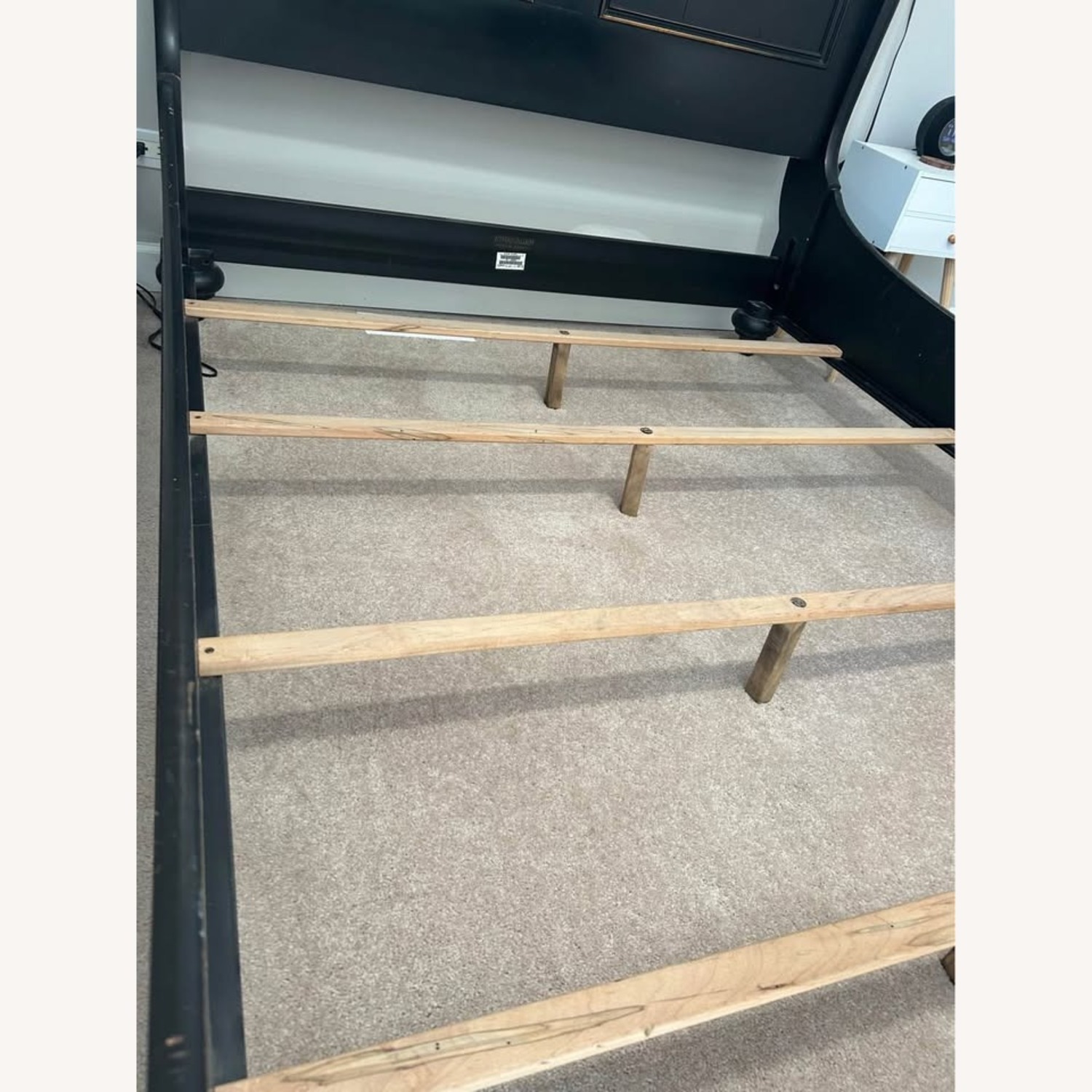 Ethan Allen New Country Black Wood Queen Robyn Bed - image-6