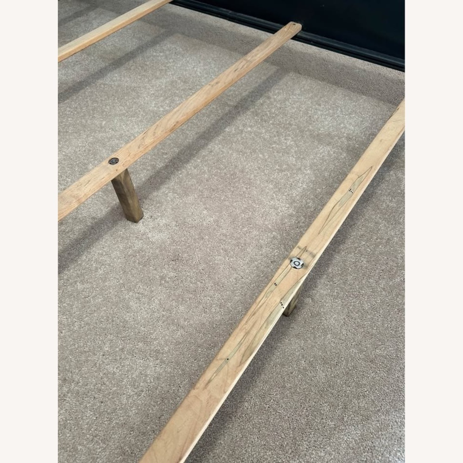 Ethan Allen New Country Black Wood Queen Robyn Bed - image-8