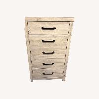 Bob's Discount Furniture White Dresser