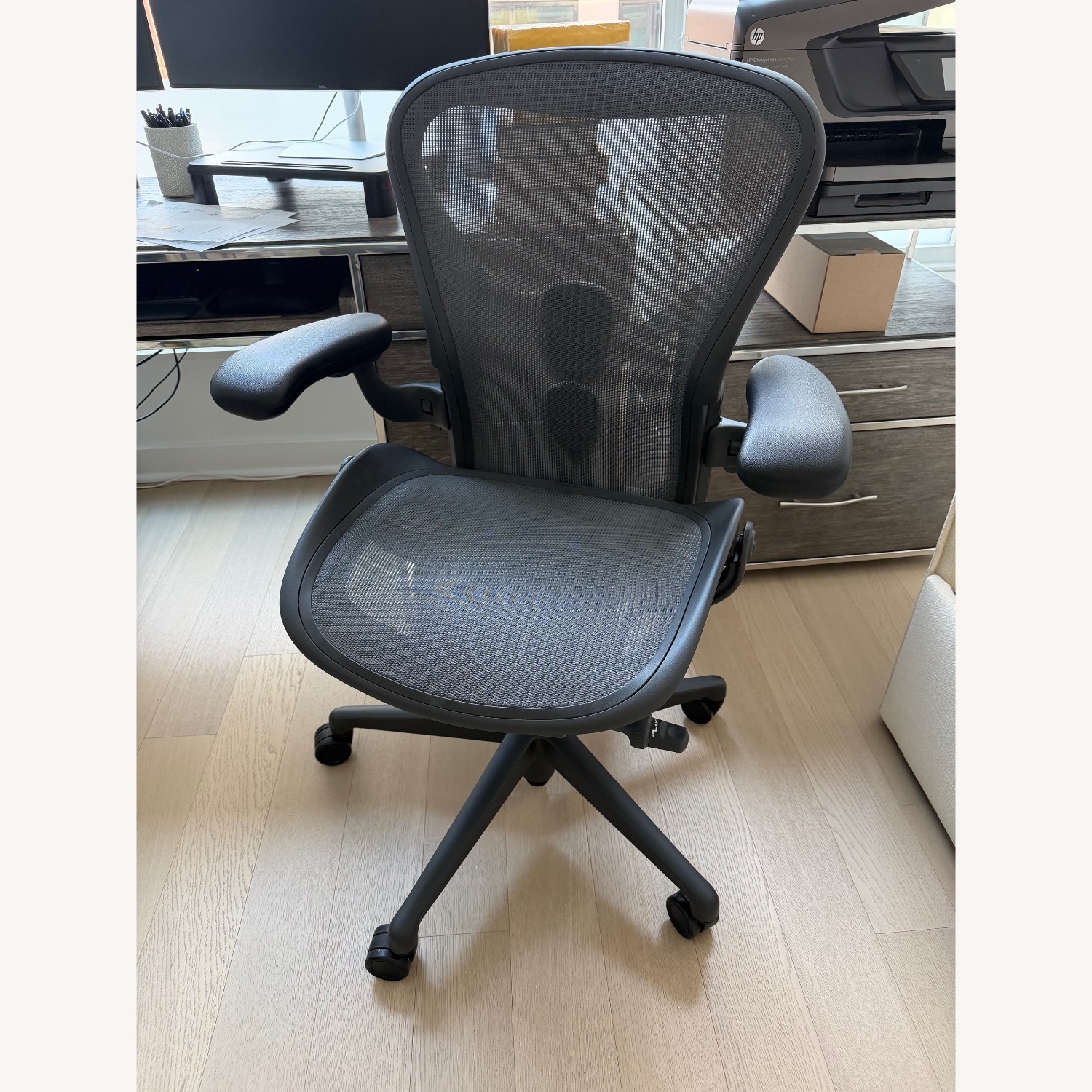 Herman Miller Aeron Office Chair - image-1