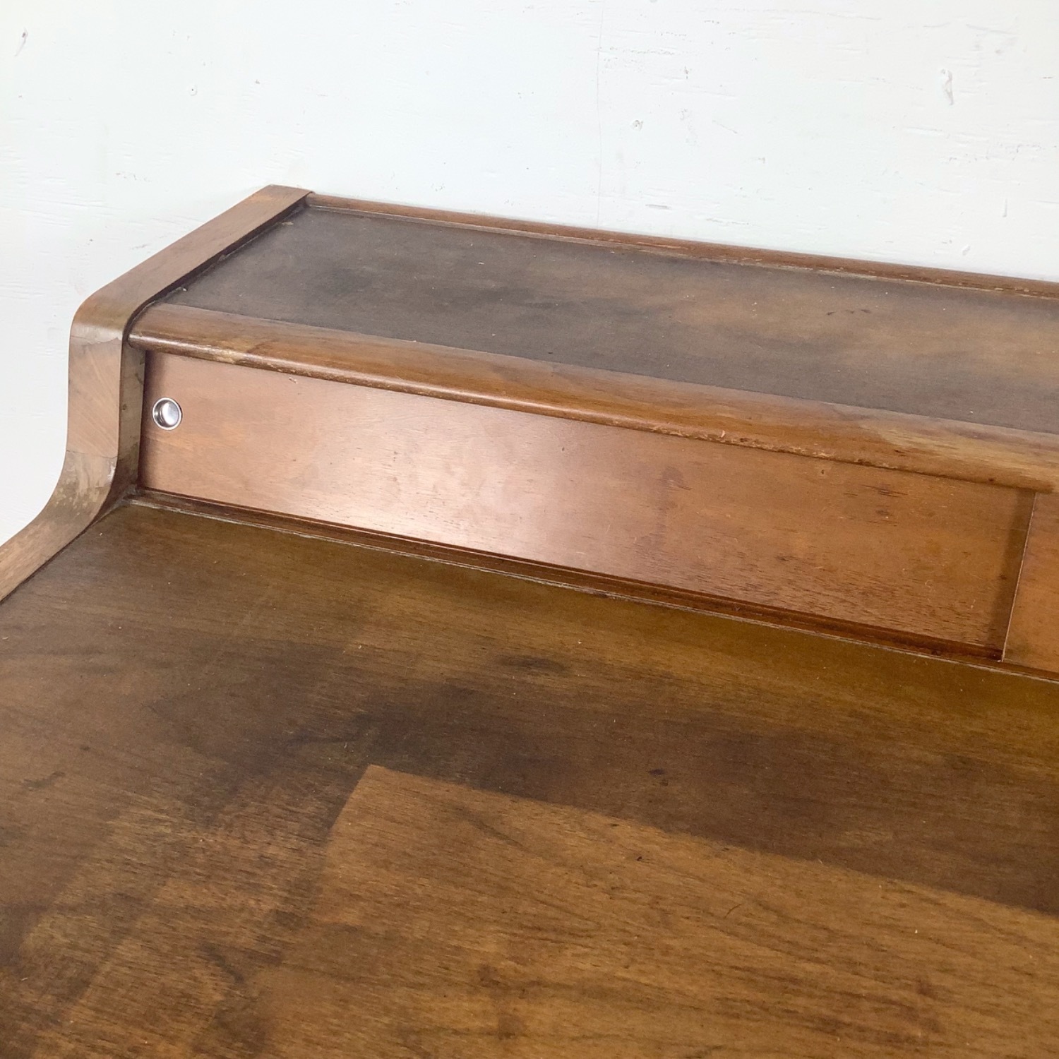 Mid-Century Writing Desk by John Van Koert Drexel - image-15