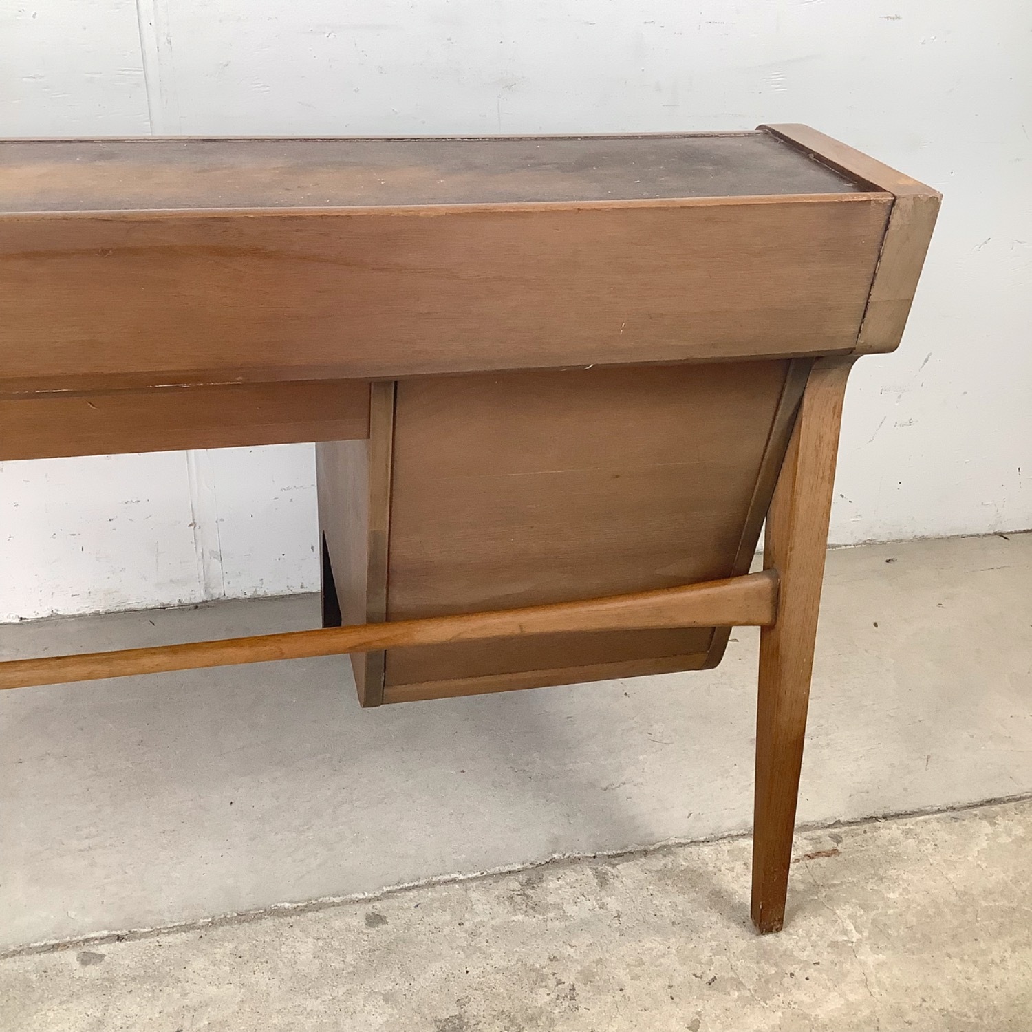 Mid-Century Writing Desk by John Van Koert Drexel - image-16