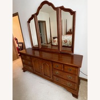 Thomasville Furniture Industries Dresser