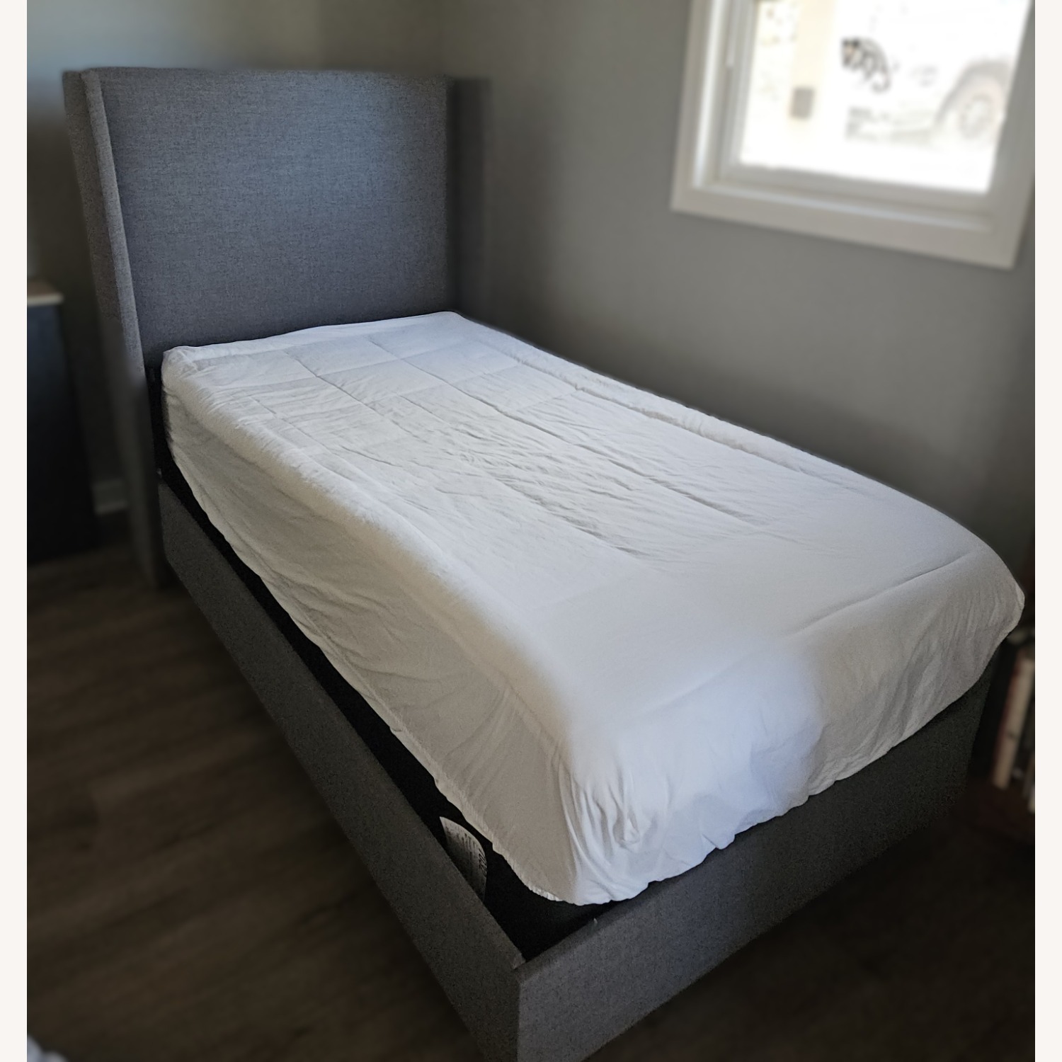 Skyline Furniture Tiffany Blue Fabric Twin Bed - image-6