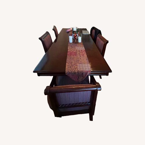 Used Value City Dining Table and Chair  for sale on AptDeco