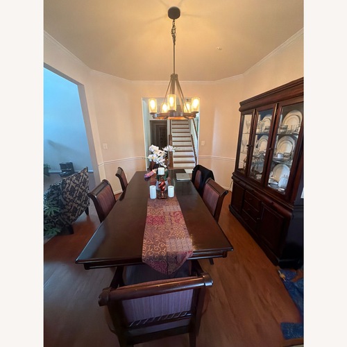 Used Value City Dining Table and Chair  for sale on AptDeco