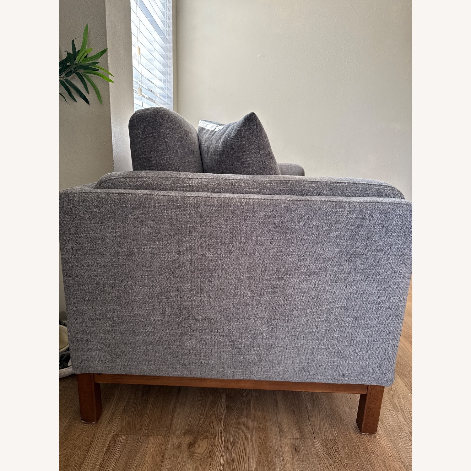 Rooms To Go Brinkley Dark Gray Loveseat - image-3