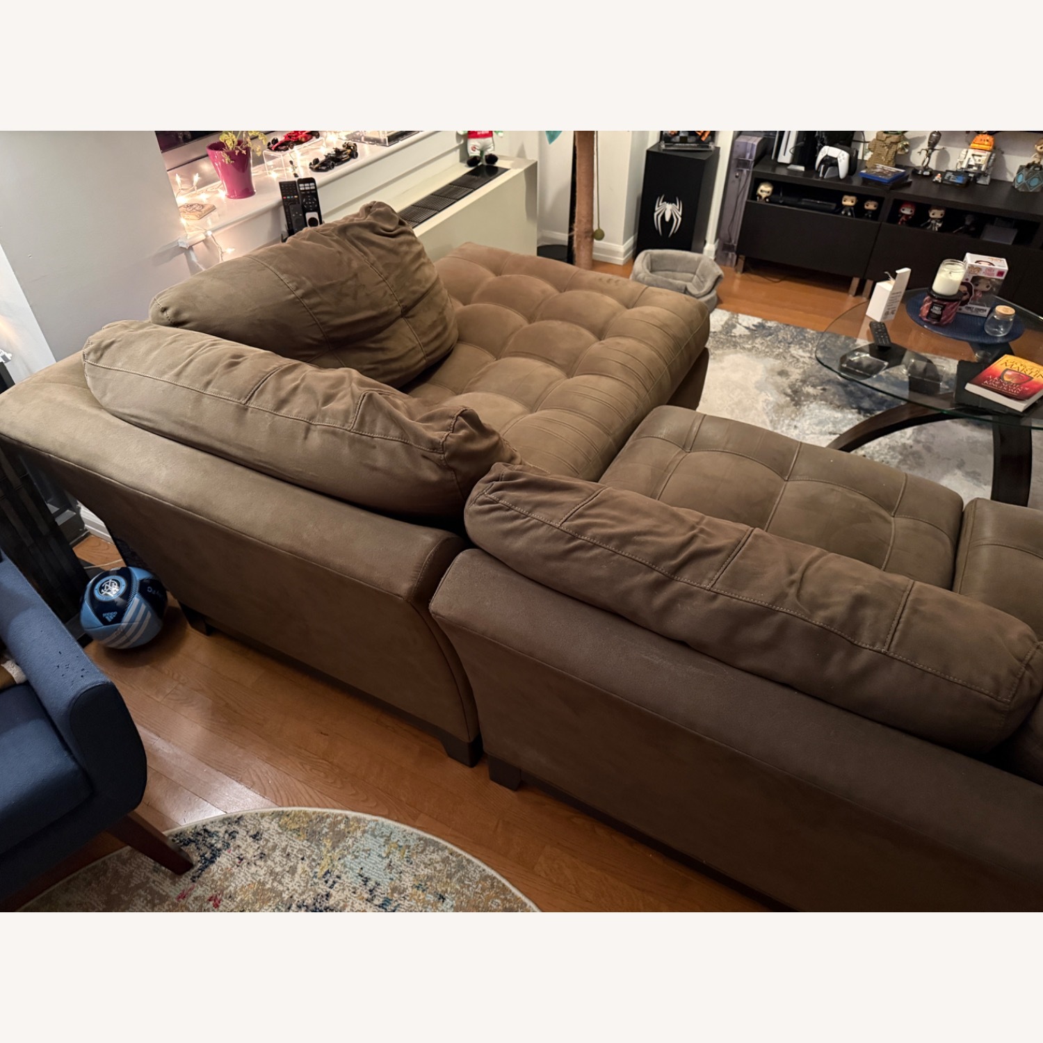 Microfiber 2 Piece Sectional w Chaise - image-2
