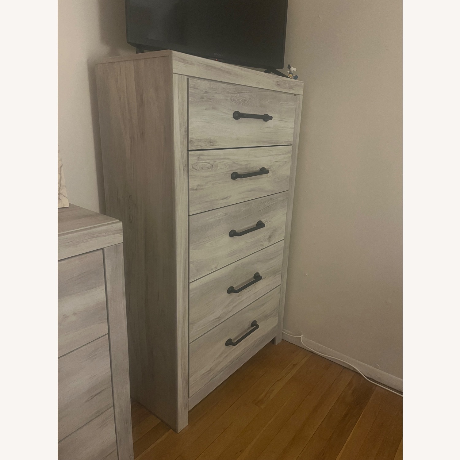 Ashley Furniture Luna Dresser - image-3