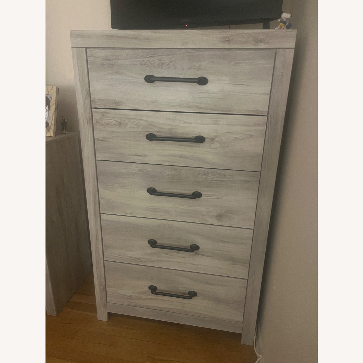 Ashley Furniture Luna Dresser - image-1