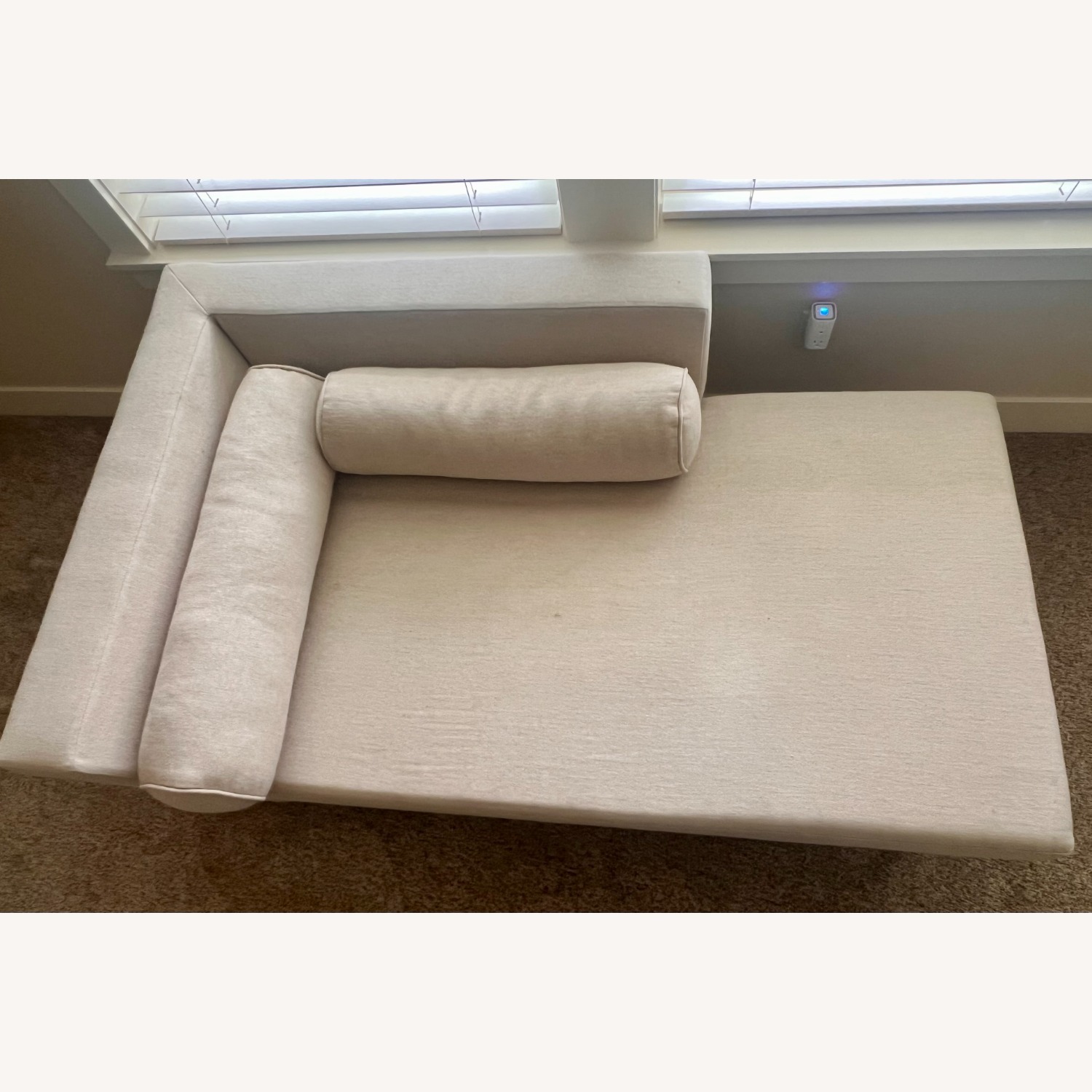 Vladimir Kagan Natural Fabric Chaise Lounge - image-5