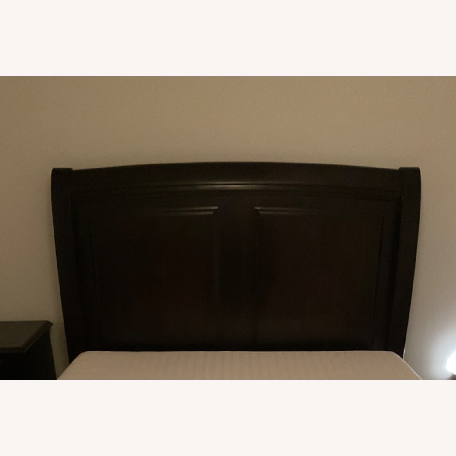 Ashley Furniture Ridgley Dark Brown Queen Bed - image-6