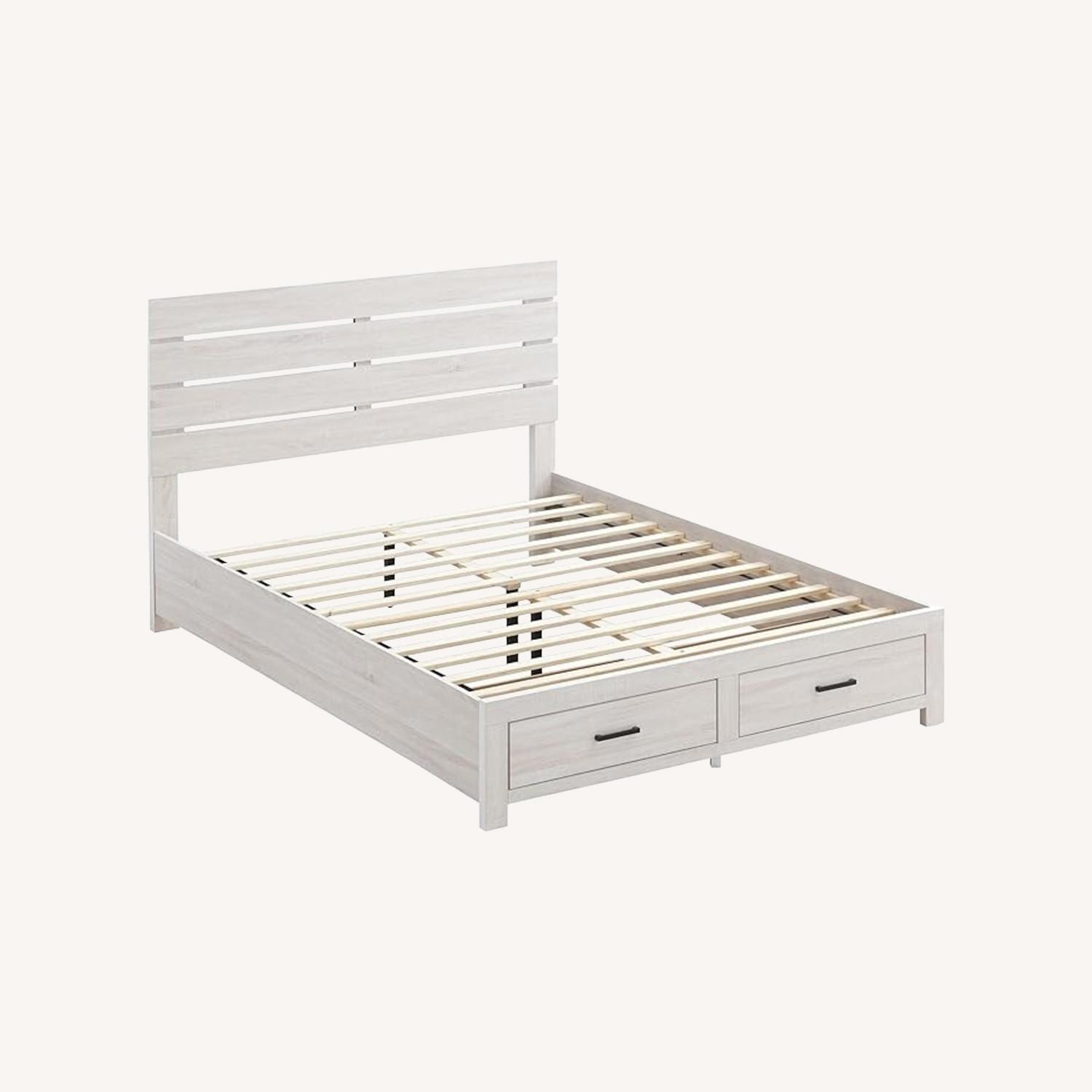 Coaster Fine Furniture White Wood Queen Bed - image-0