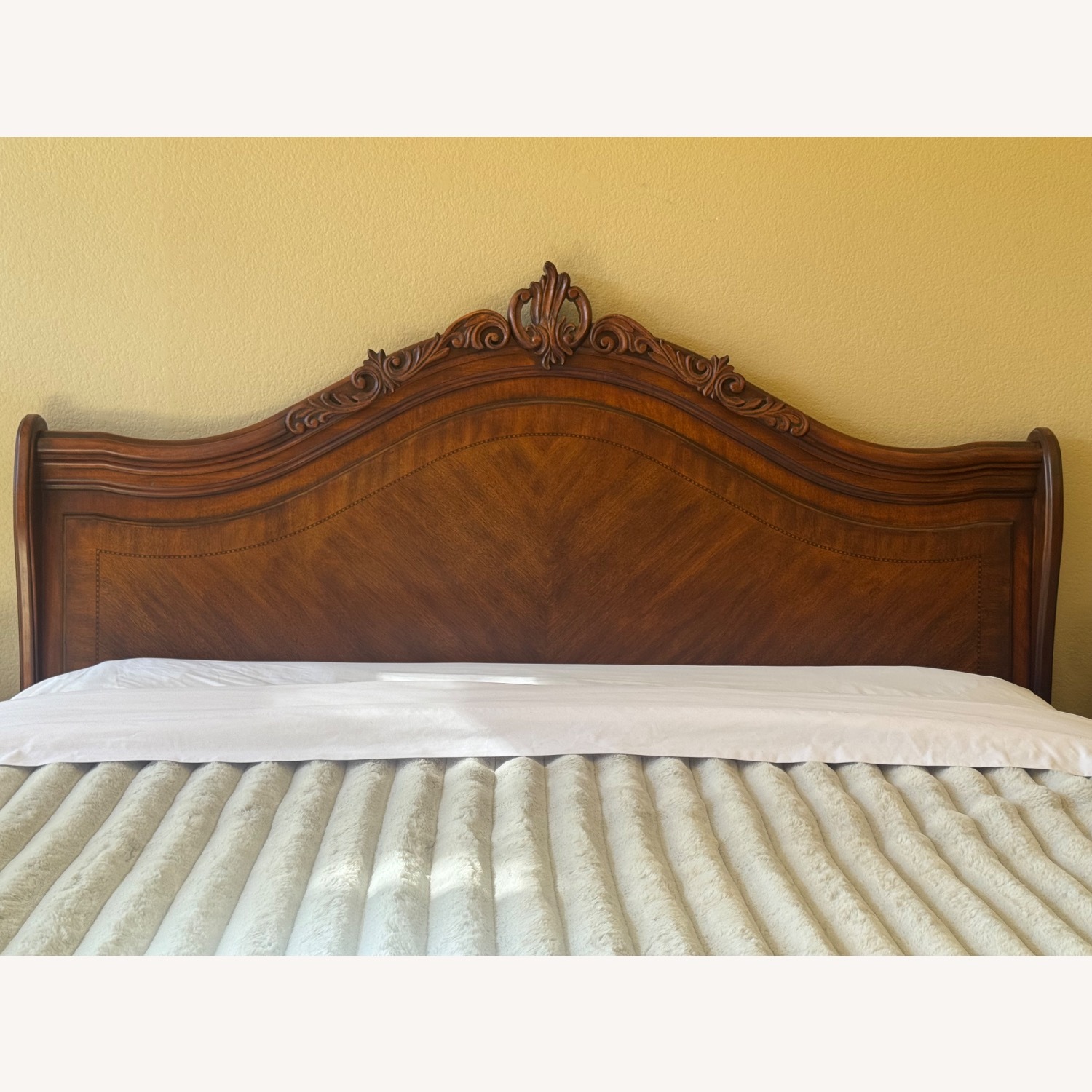 Dressing Bench (Foot of Bed) - image-4