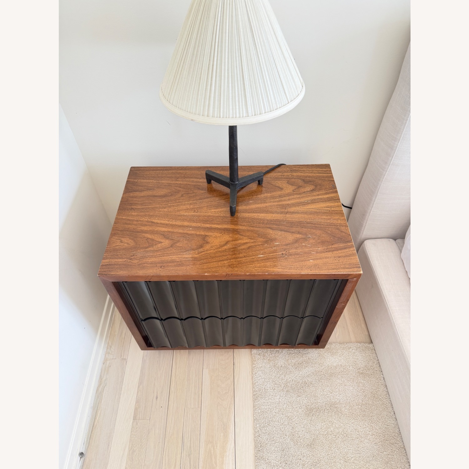 Vintage/Antique Nightstands - image-5