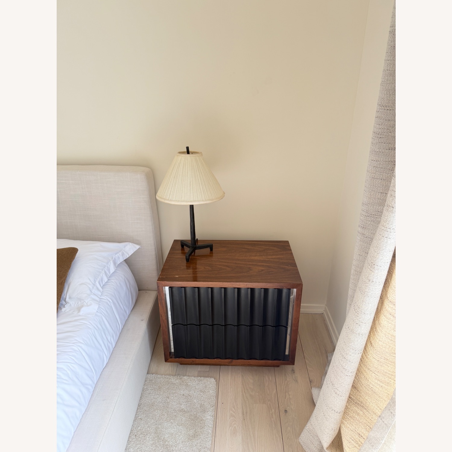 Vintage/Antique Nightstands - image-2