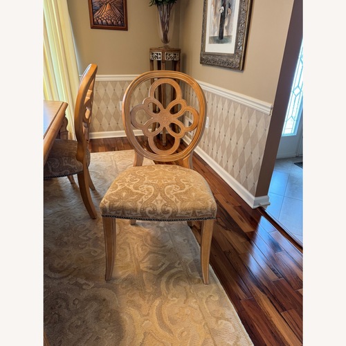 Used 4 Dining Chairs for sale on AptDeco