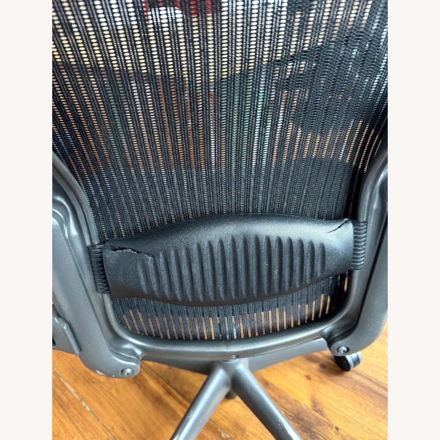  Herman Miller Aeron Office Chair  - image-6