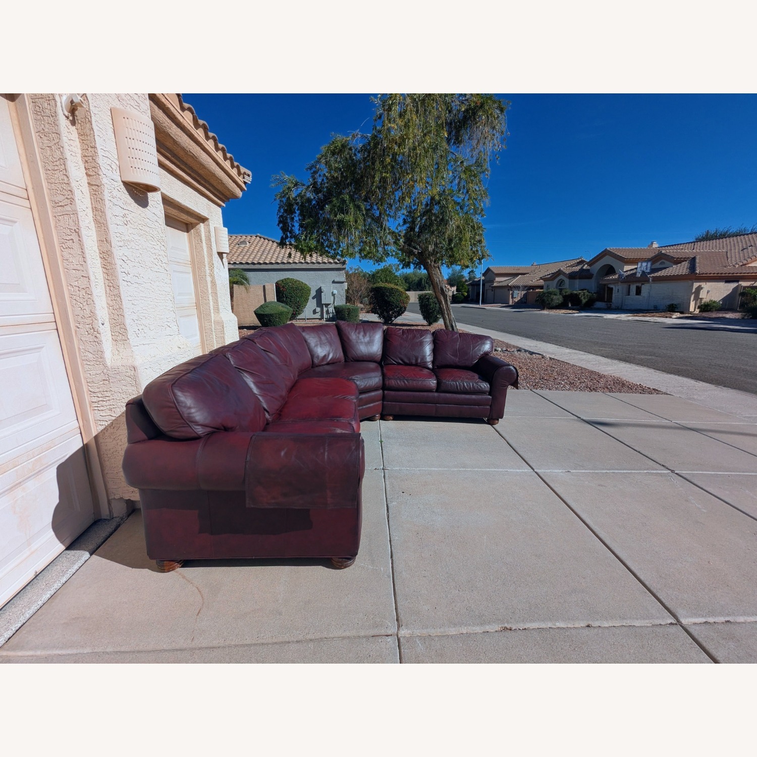 Vintage/Antique Red 3+ Piece Sectional - image-2
