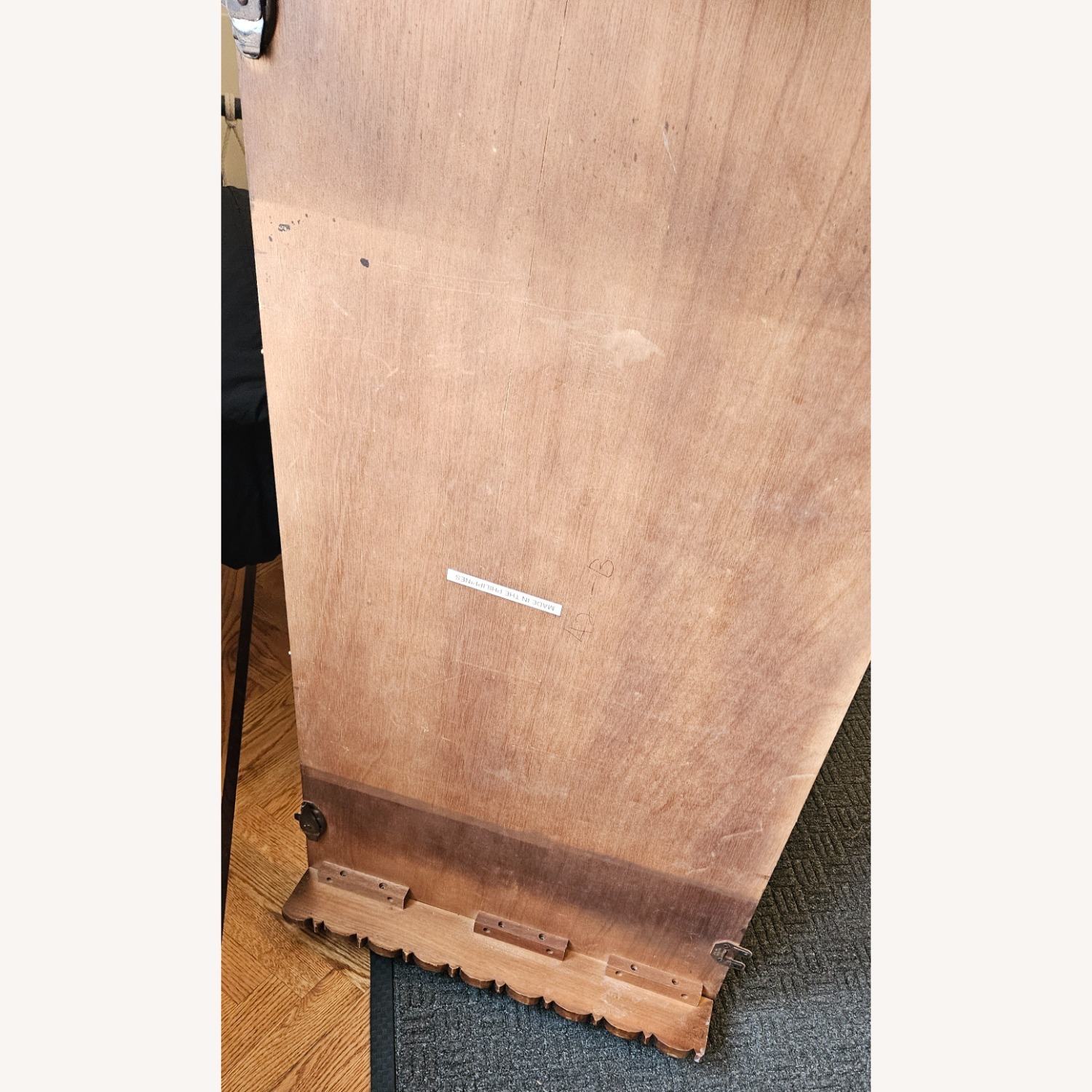 Round to Oval Walnut Extendable Dining Table - image-9