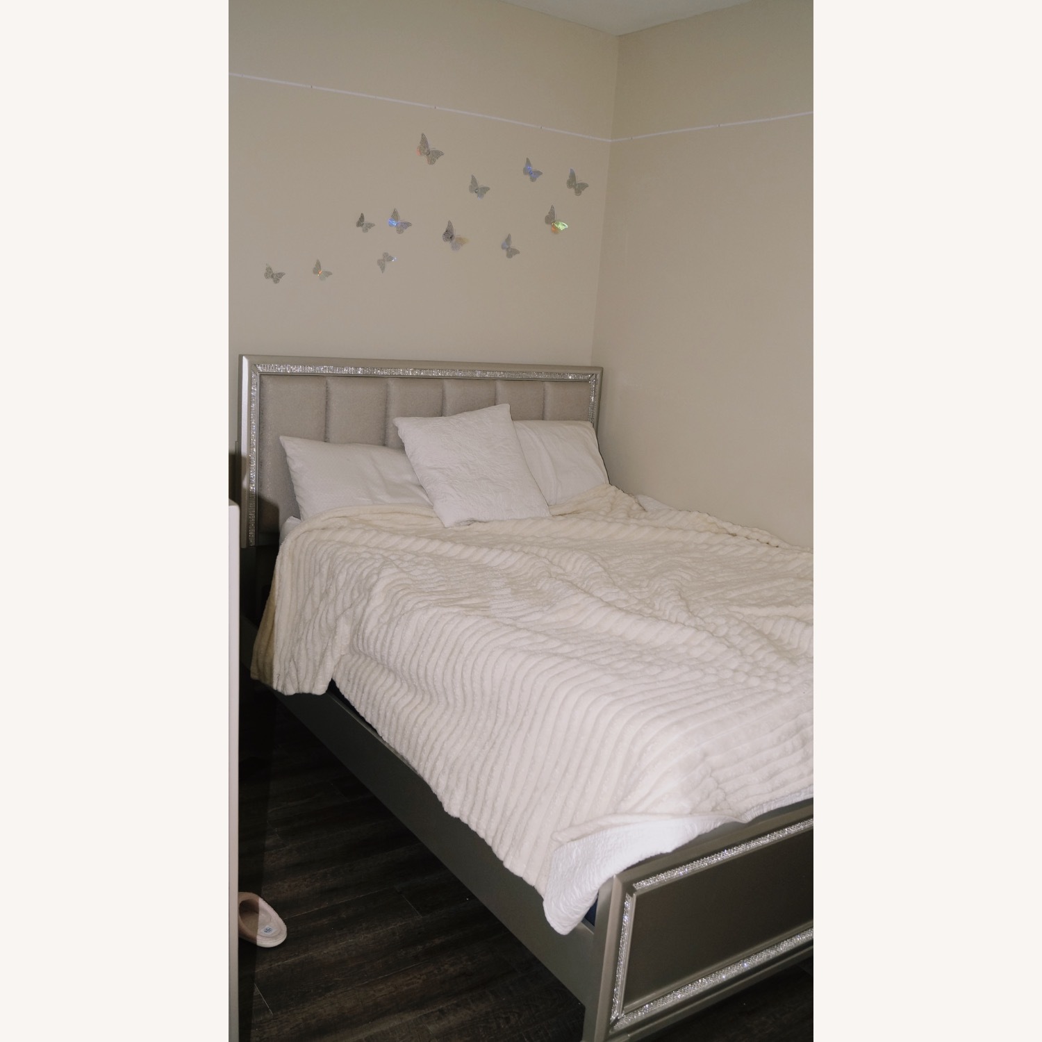 Light Gray Full Bed - image-2