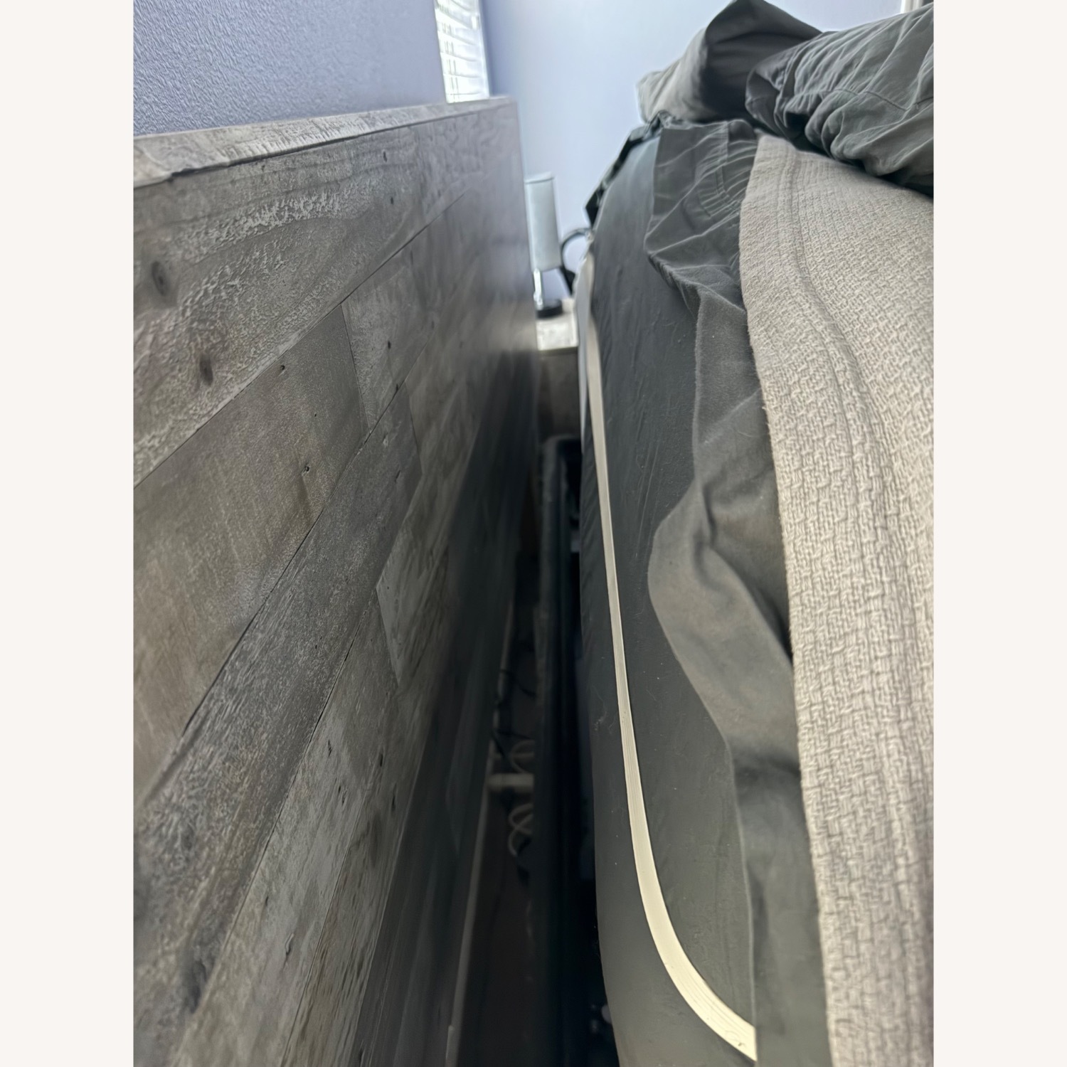 Effie King Bed Frame, Whitewash Finish - image-6