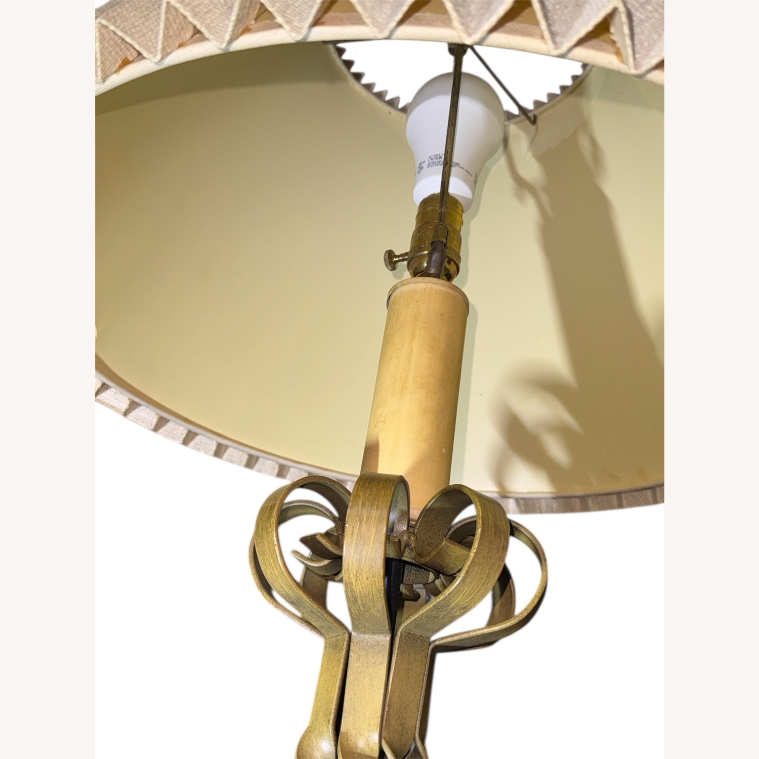 Vintage/Antique Natural Wood Table Lamp - image-11