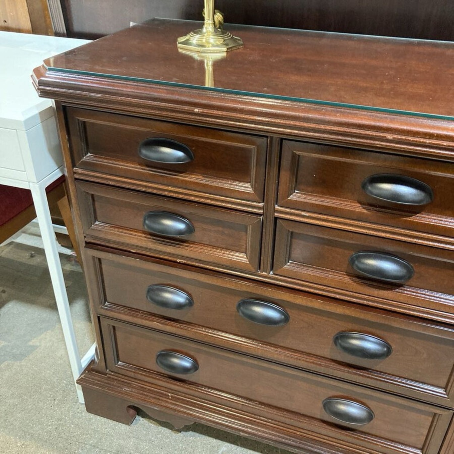 Bassett Solid Wood 10-Drawer w/ Glass Top Dresser - image-4