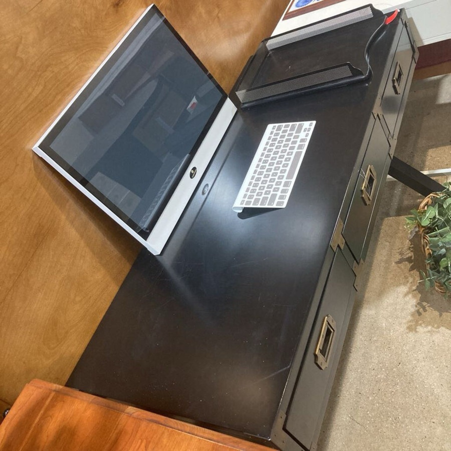 Anew Campaign Desk Black - image-5