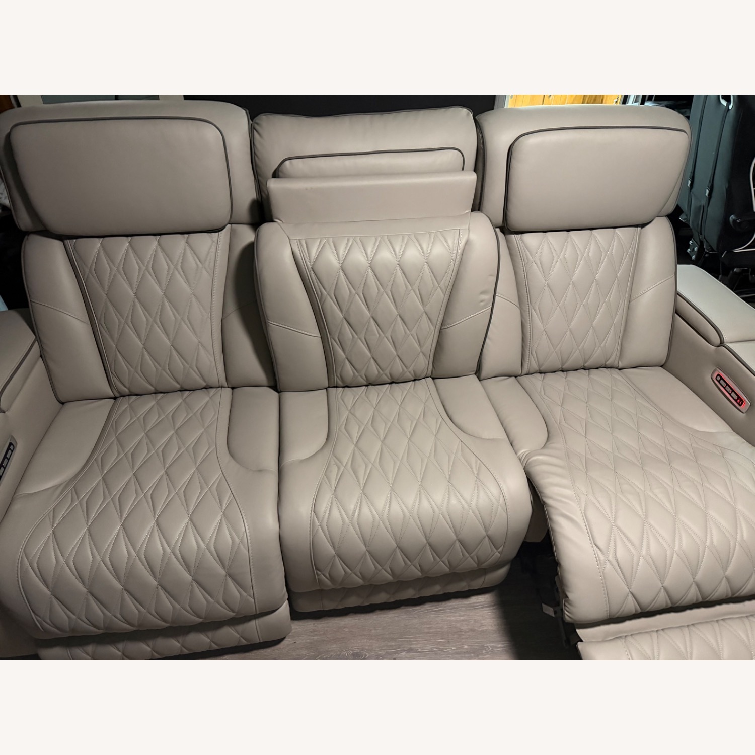 Ashley Movie Sofa - image-3