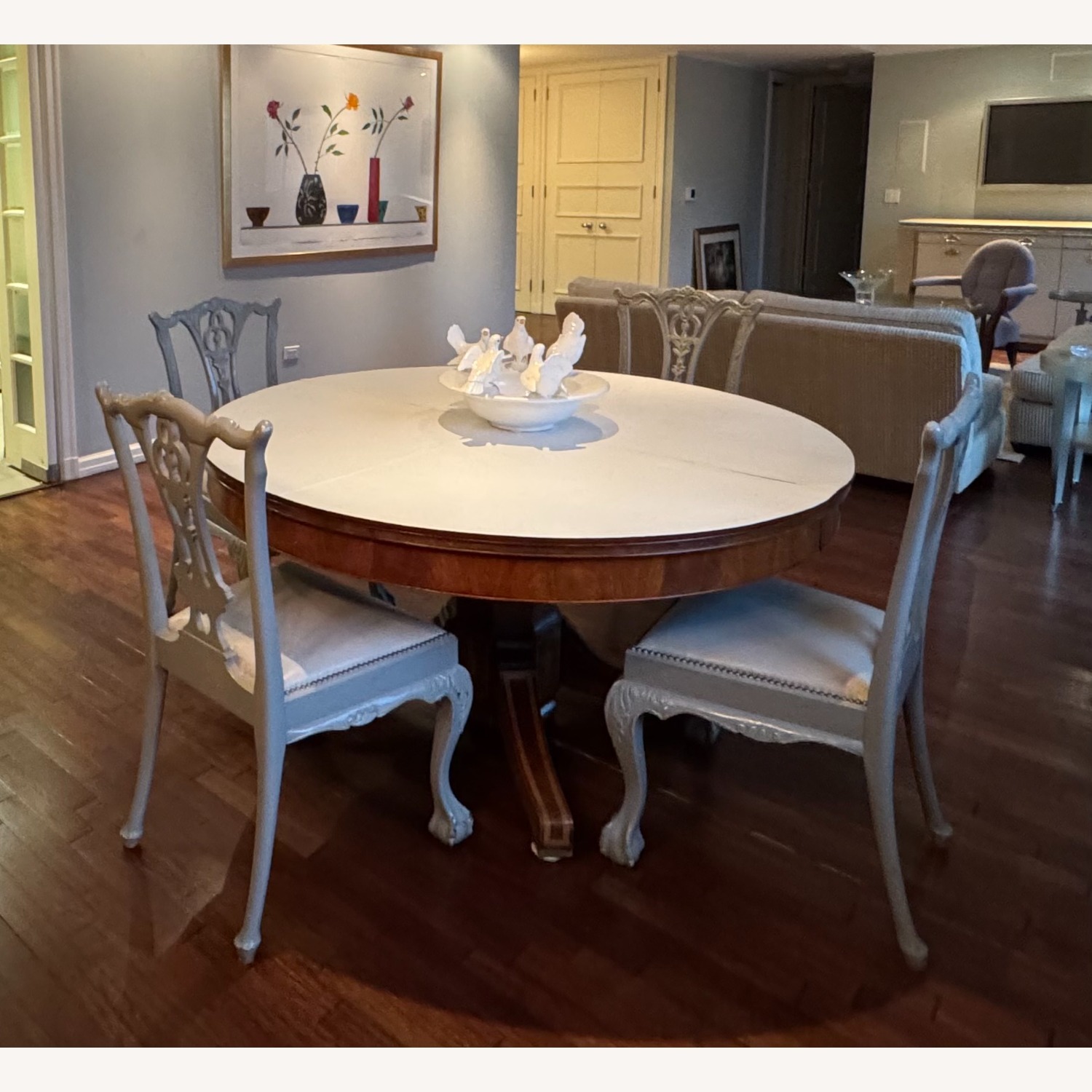 Antique Pedestal Round to Oval Dining Table - image-5