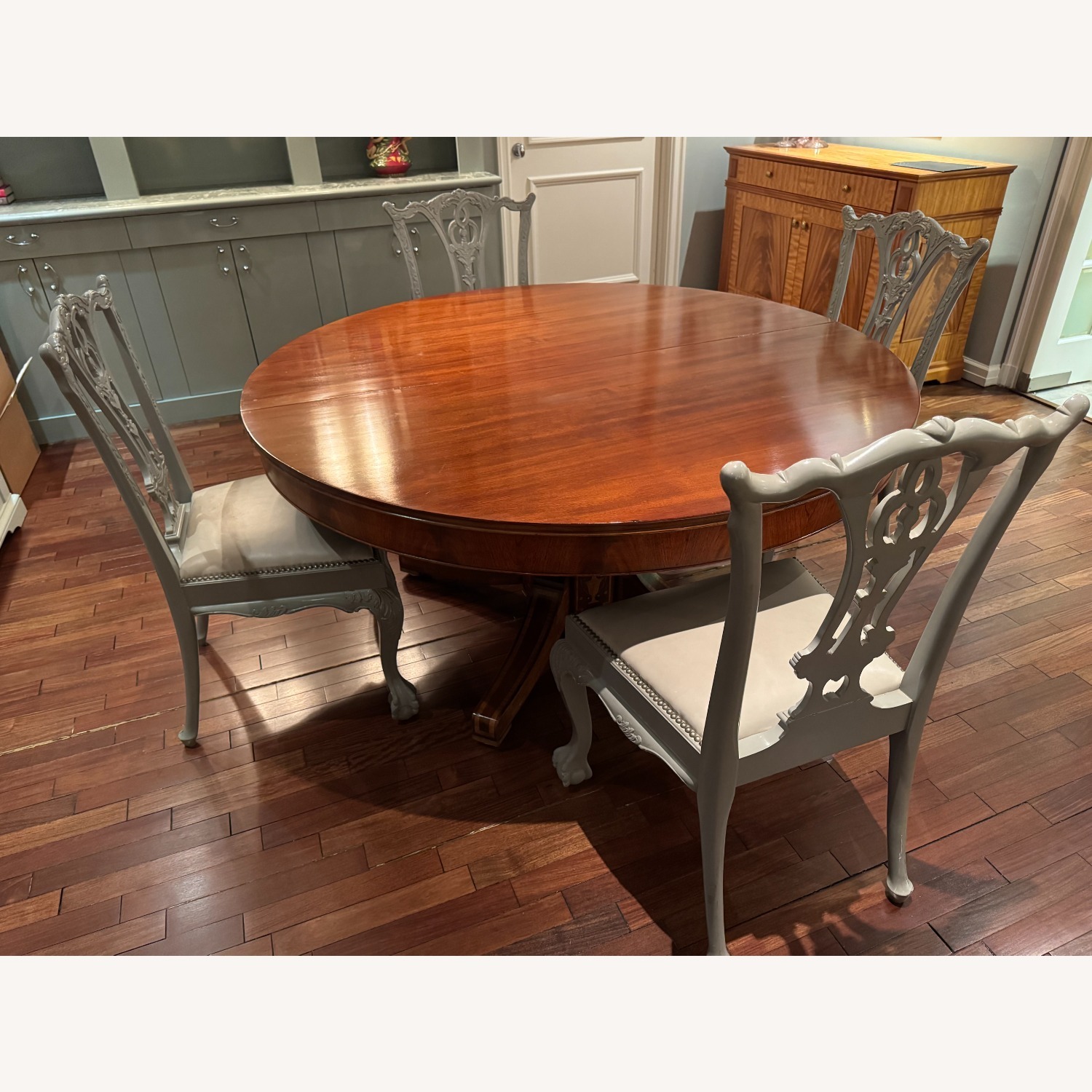 Antique Pedestal Round to Oval Dining Table - image-1