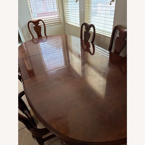 Used Thomasville Furniture Industries Dining Sets for sale on AptDeco