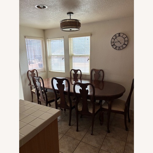 Used Thomasville Furniture Industries Dining Sets for sale on AptDeco