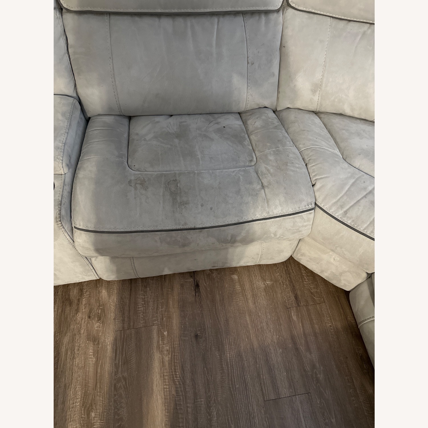 Recliner 3+ Piece Sectional - image-4