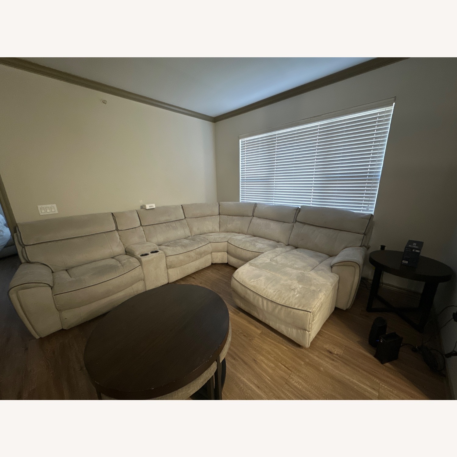 Recliner 3+ Piece Sectional - image-1