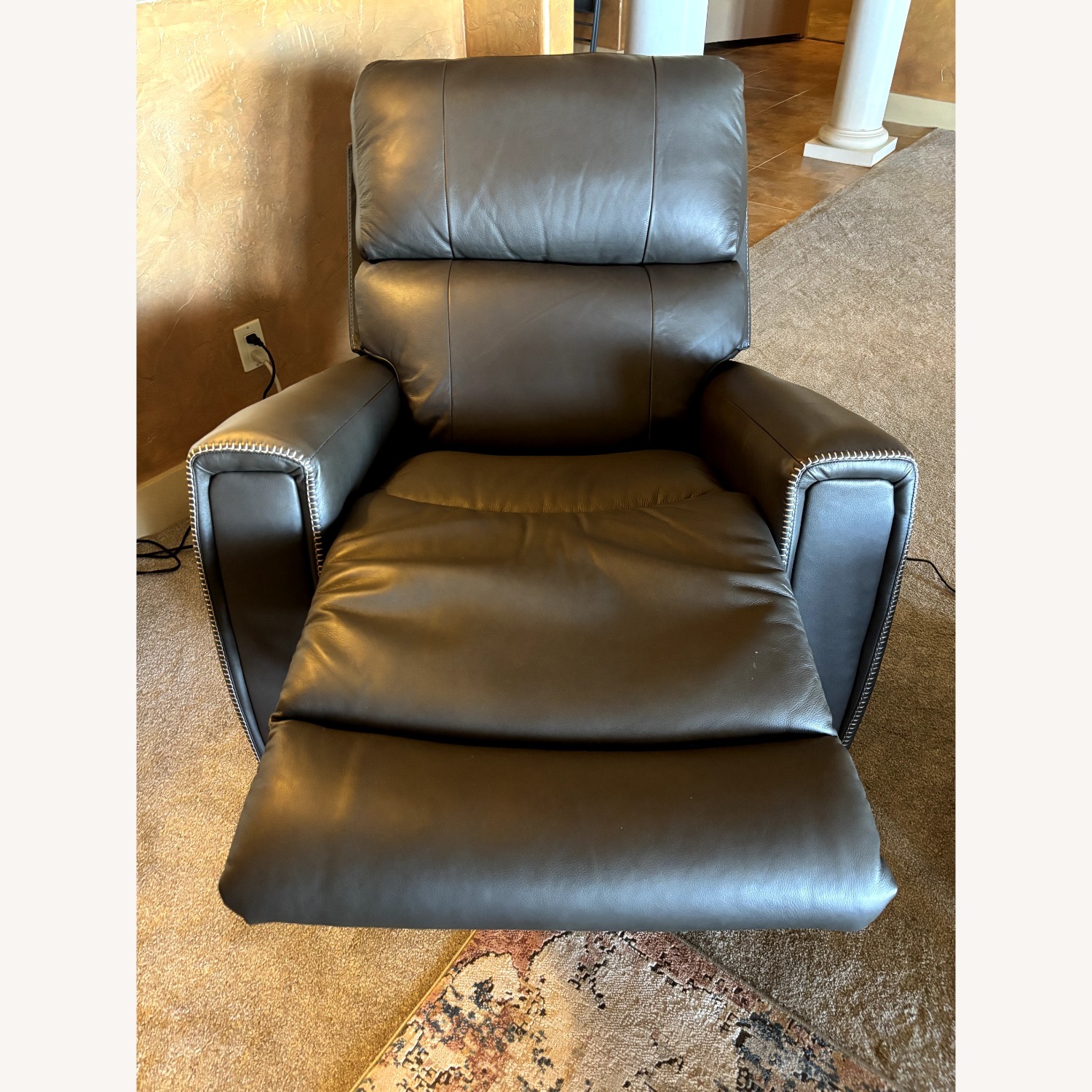 Lazy-Boy Appolo Power Chair  - image-3