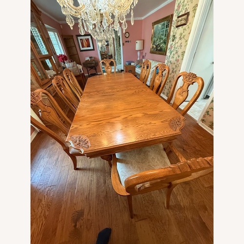 Used Havertys Oak Dining Table & 8 Chairs for sale on AptDeco