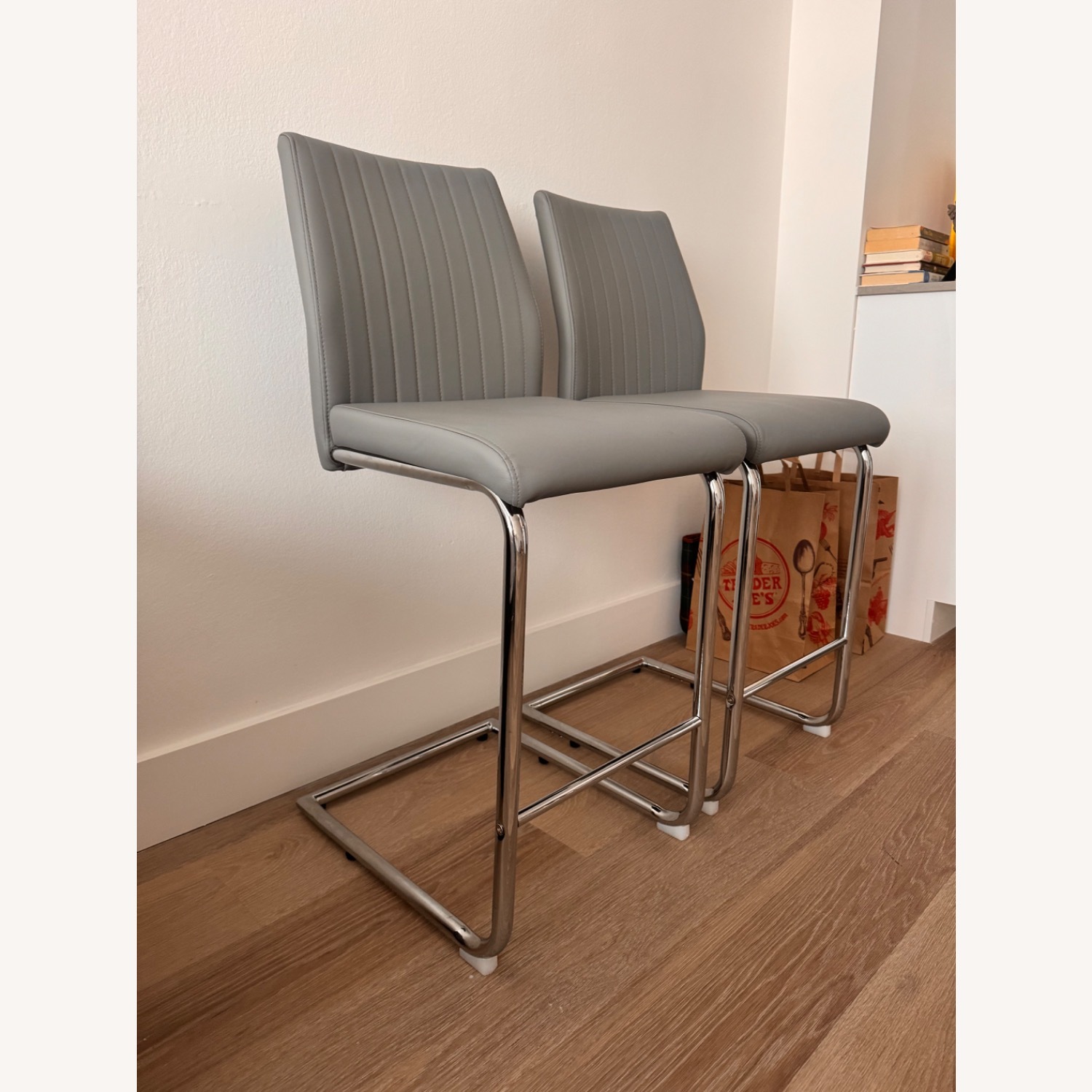 Set of Kitchen Stools - image-2