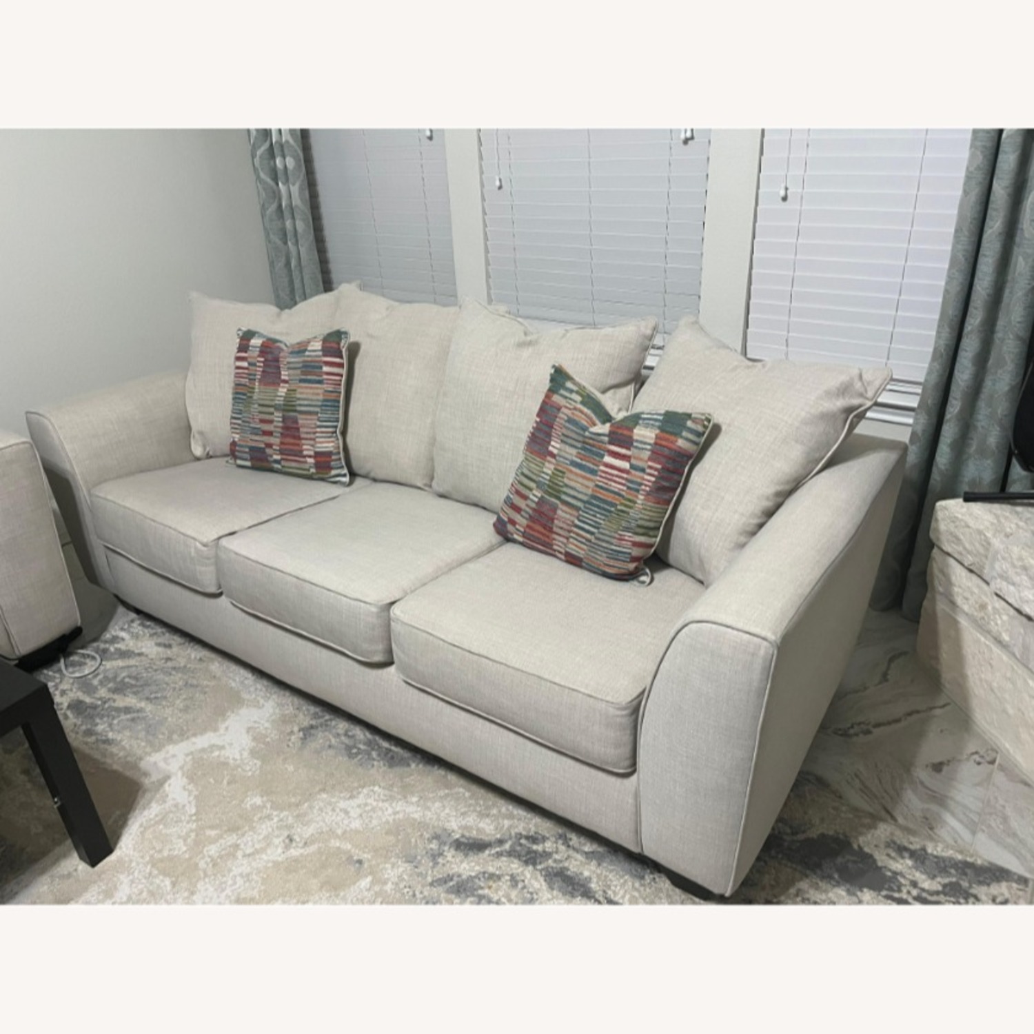 Rooms To Go Primwell Place Sofa - image-2