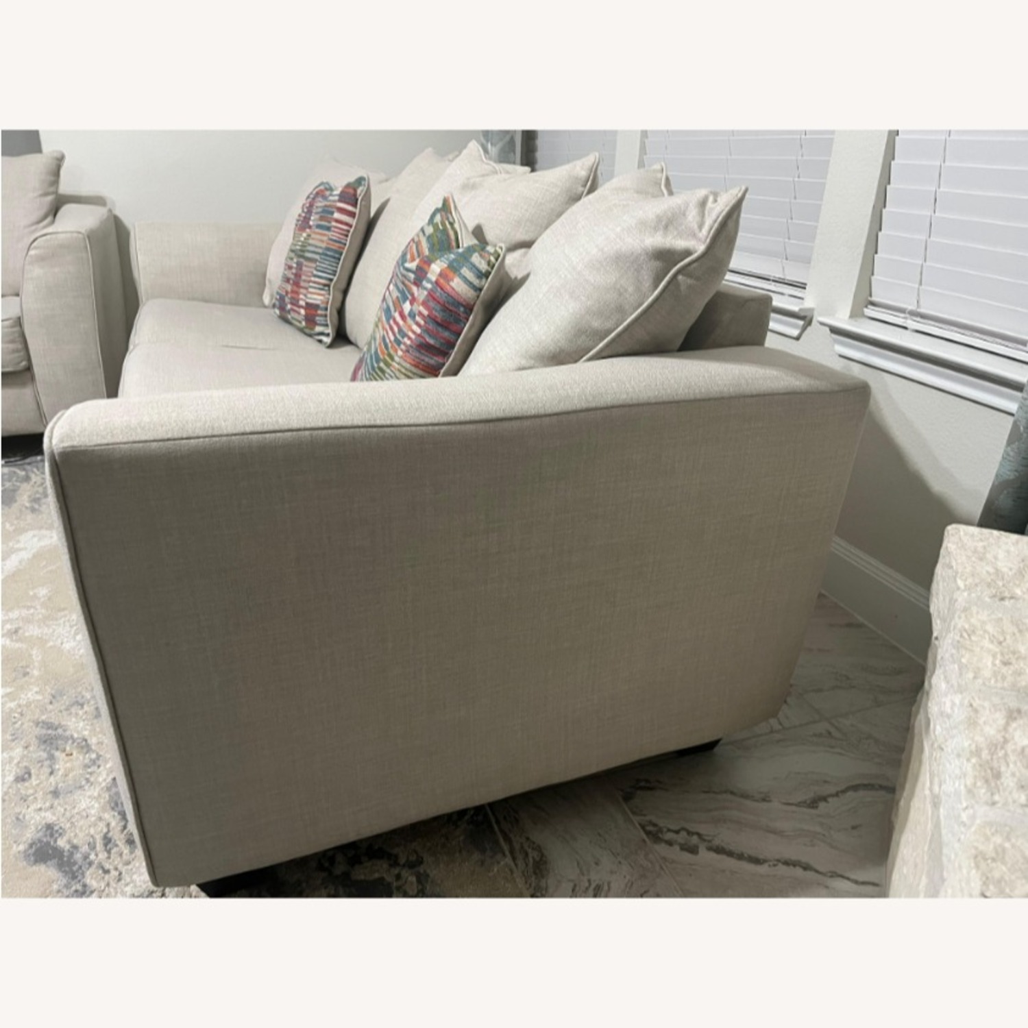 Rooms To Go Primwell Place Sofa - image-3