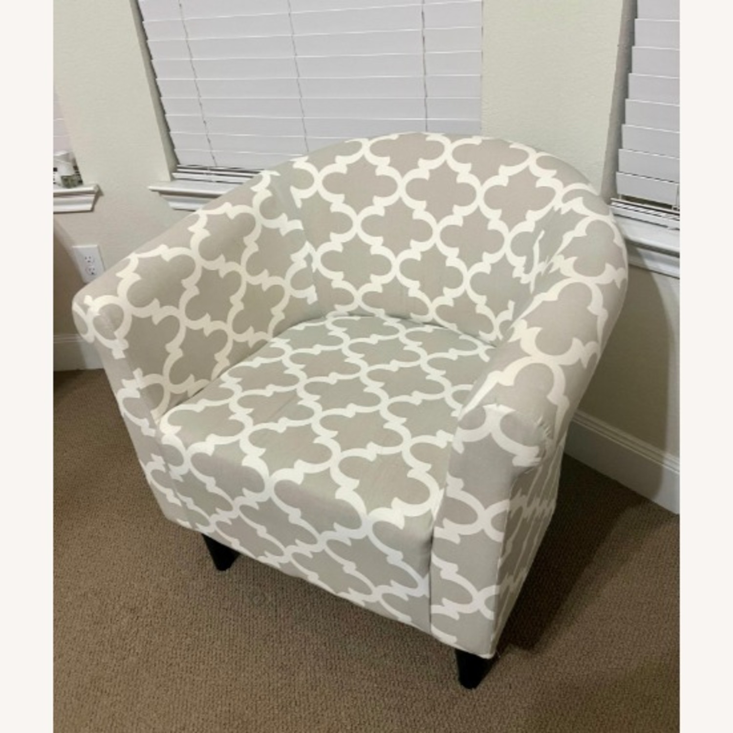 Mainstays Light Gray Fabric Accent Chair - image-1