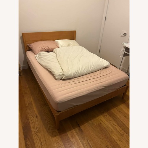 Used ZINUS Mid Century Wood Platform Bed Frame - Full for sale on AptDeco