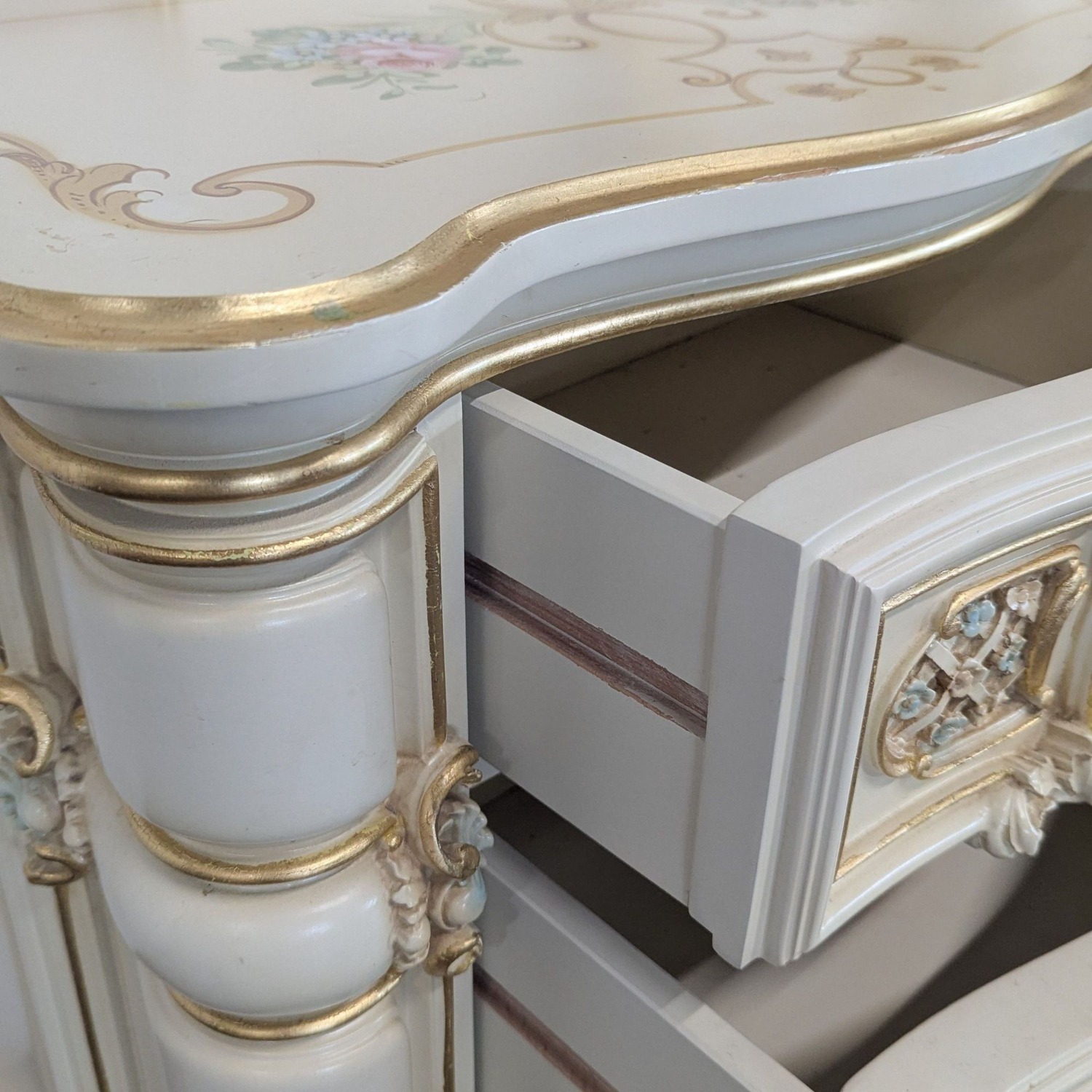 Elegant Vintage Provincial Rococo Style Vanity  - image-3