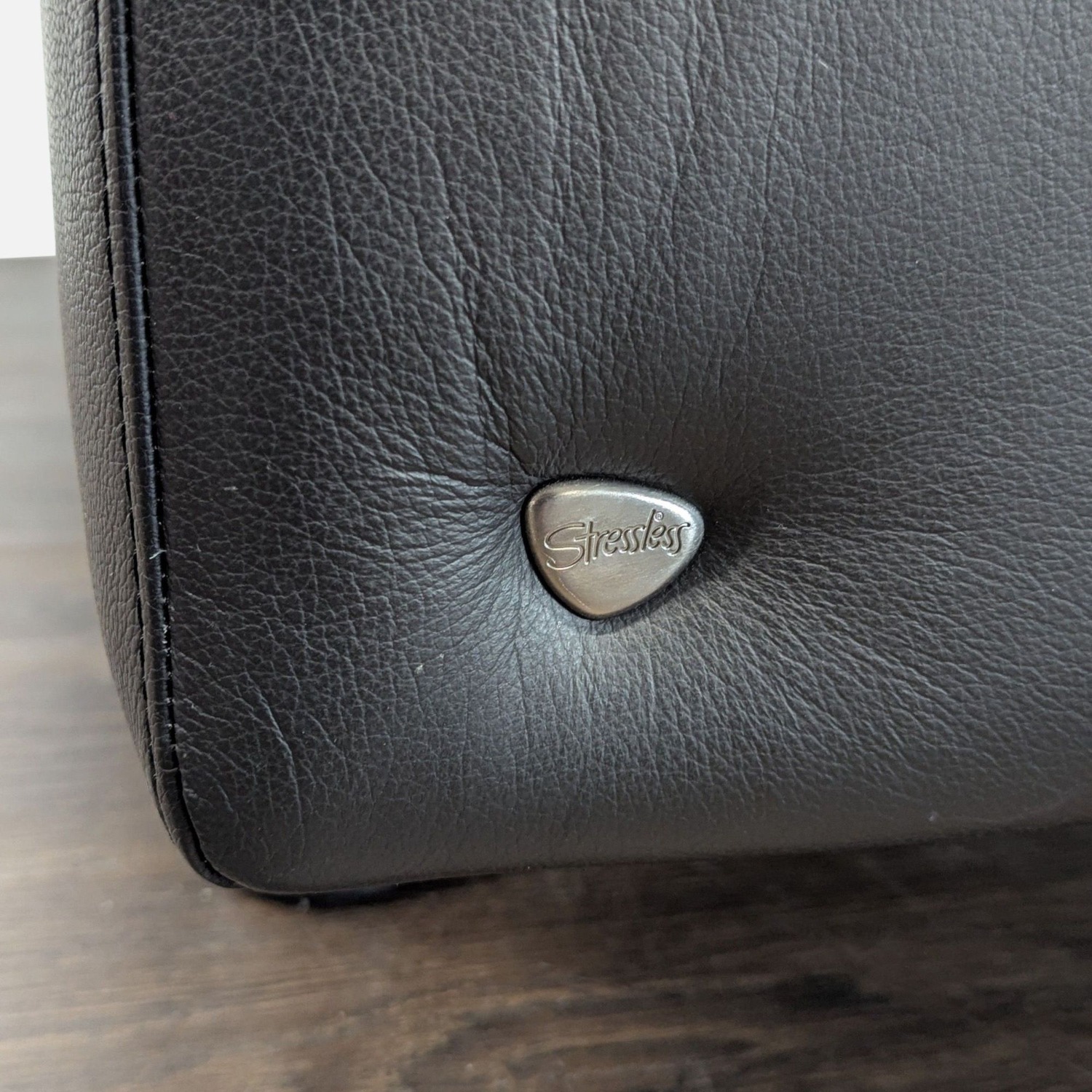 Ekornes Batick Stressless Black Leather Loveseat  - image-8