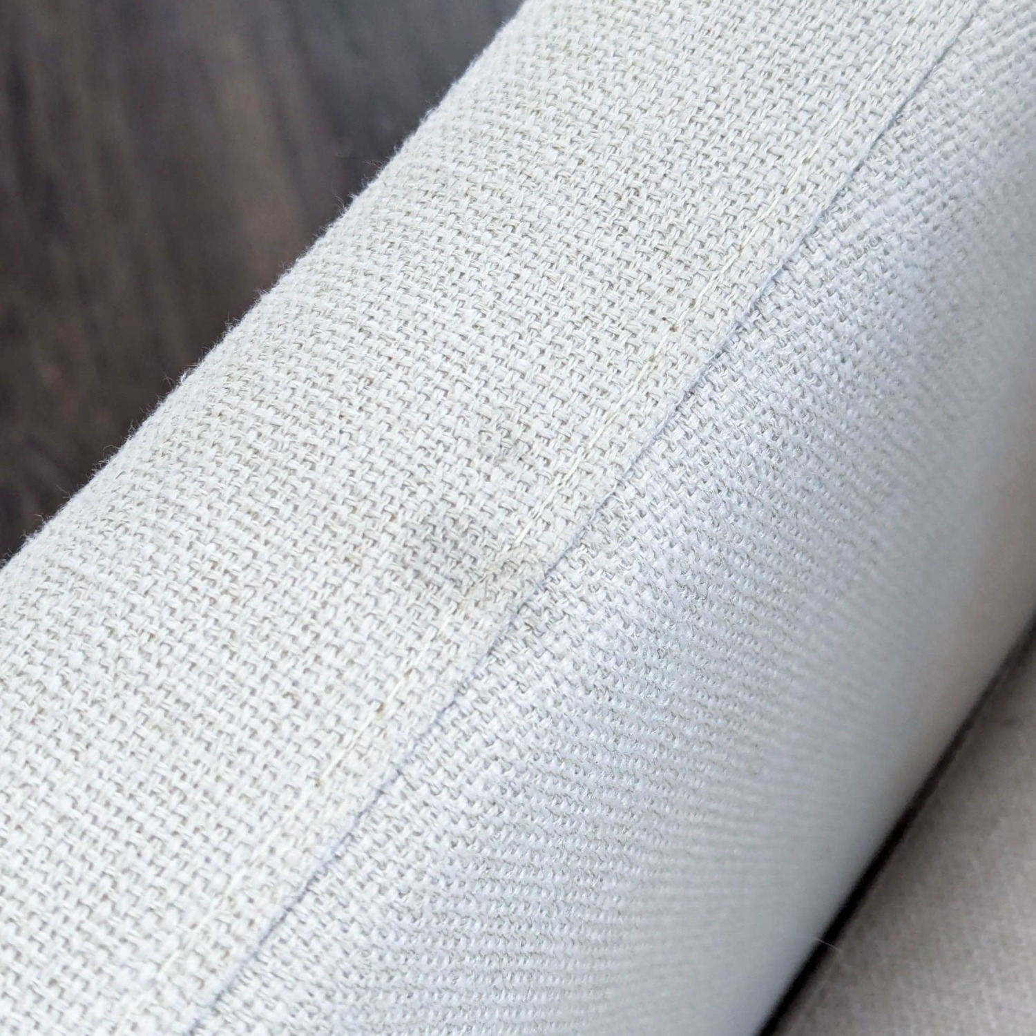 Modern Lounge Chair with Cushioned Seat and Back	 - image-7